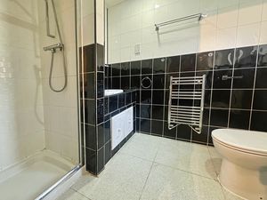 En Suite- click for photo gallery